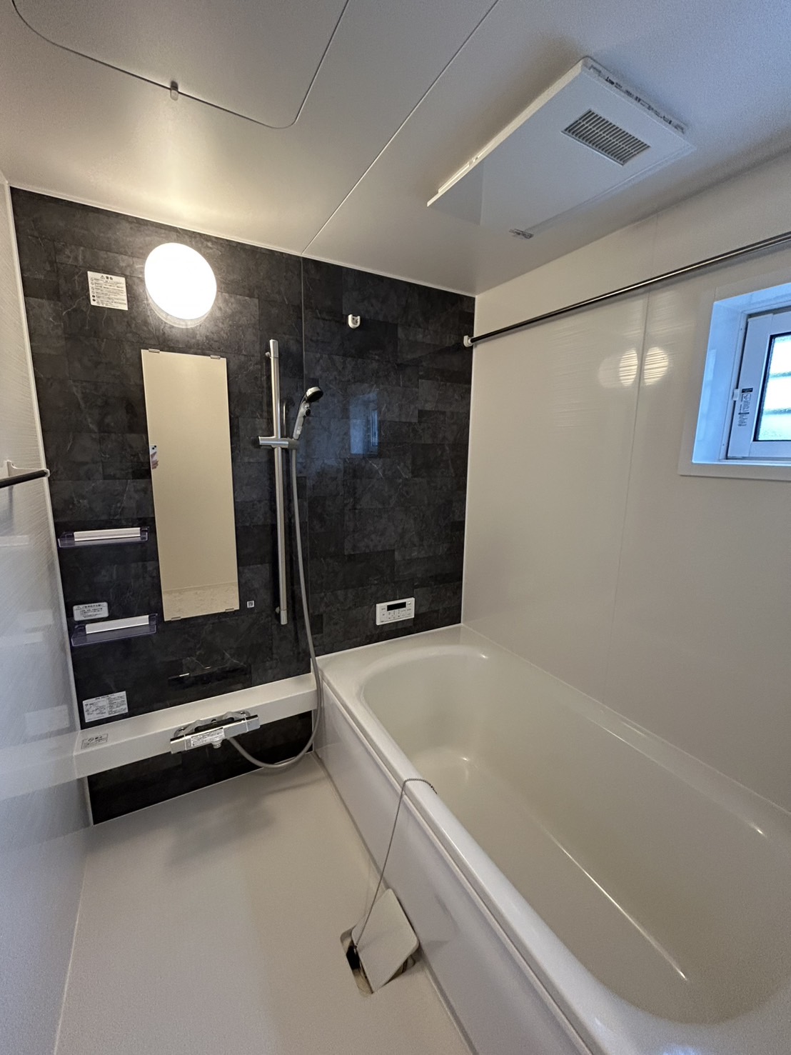 バス・シャワールーム　107号室参照