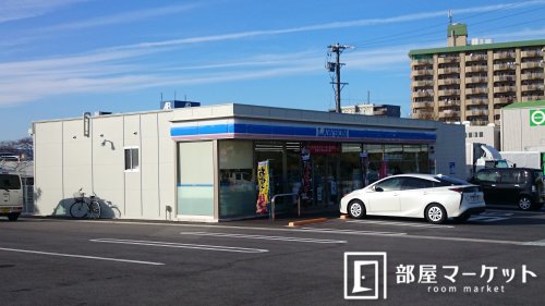 コンビニ　ローソン豊田柿本店（コンビニ）まで349m