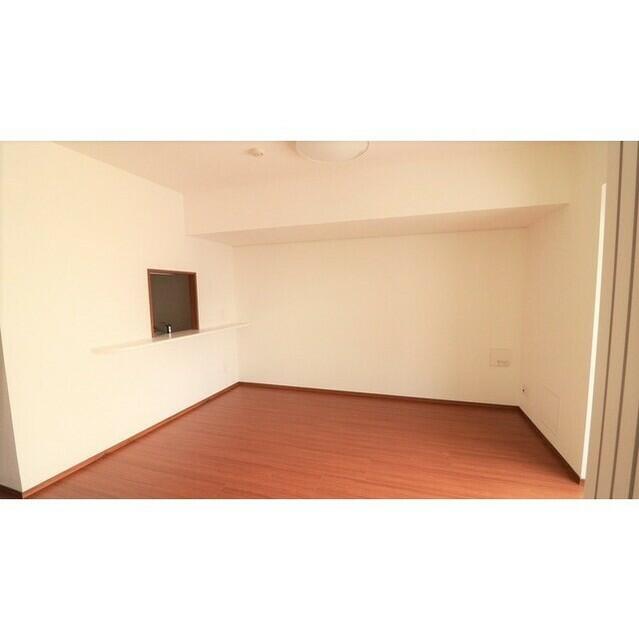 居室・リビング　同タイプ別階写真