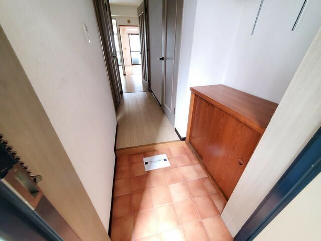 玄関　別号室参考写真です