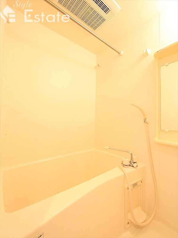 バス・シャワールーム　バスルーム