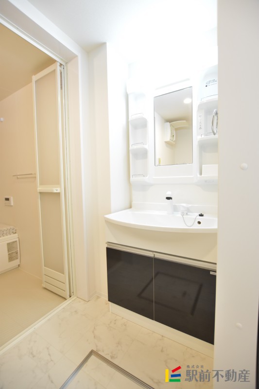 洗面設備　別部屋写真流用