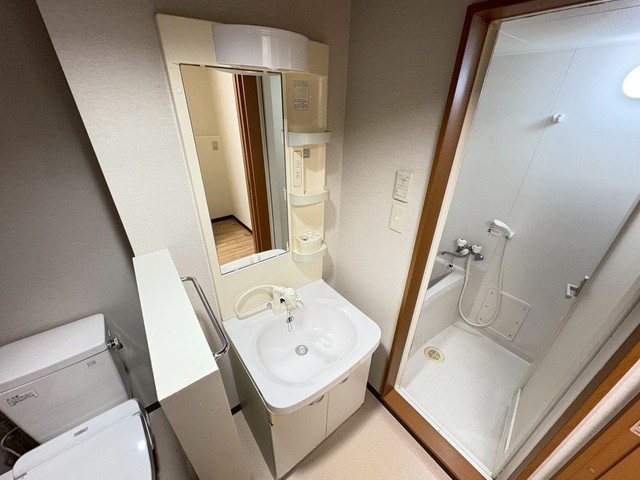 洗面設備　参考別号室の写真です