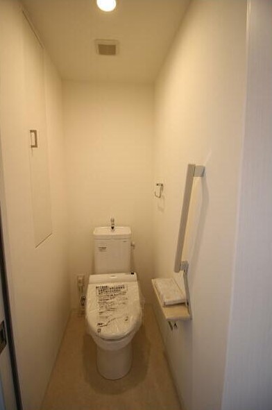 トイレ　※同仕様写真含む