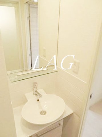 洗面設備　独立洗面台です。