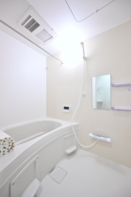 バス・シャワールーム　日々の疲れを癒すお風呂付です
