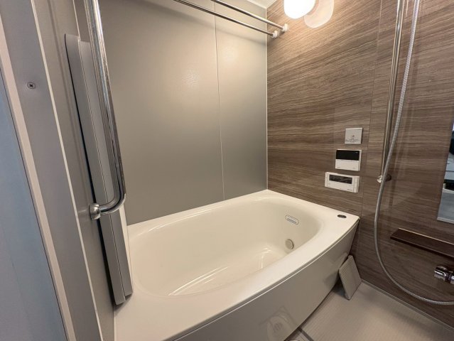 バス・シャワールーム　プレサンスロジェ庄内通駅前