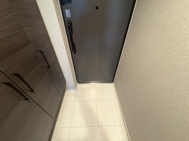 玄関　プレサンスロジェ庄内通駅前