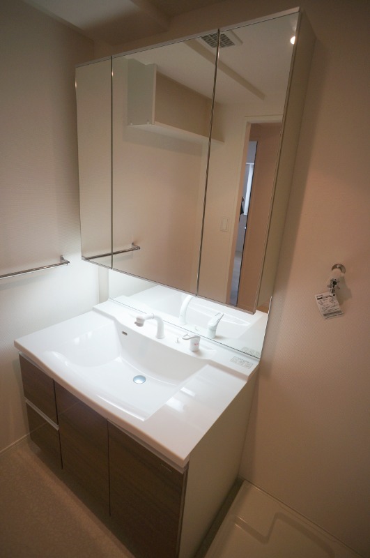 洗面設備　同型タイプ