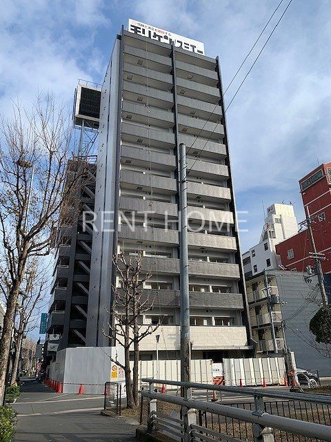 建物外観　2019年築の鉄筋コンクリートマンションです