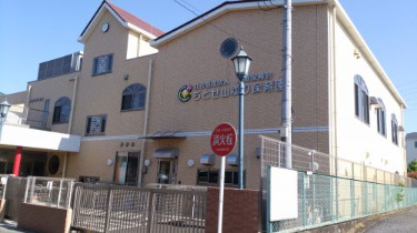 幼稚園・保育園　ちとせ山ゆり保育園（幼稚園・保育園）まで744m