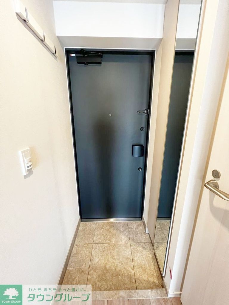 玄関　キッチン