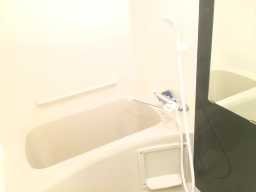 バス・シャワールーム　お風呂で日々の疲れを落としましょう