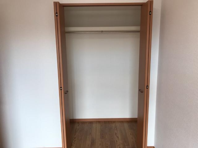 収納　クローゼット