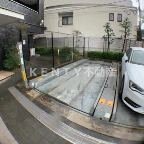 駐車場　カースペースがあります