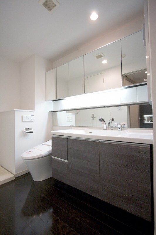 洗面設備　※別部屋の参考写真です。