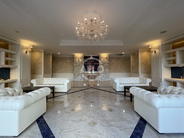 ロビー　グランカーサ新大阪SOUTH　ロビー