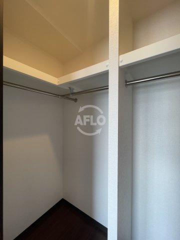 収納　グランカーサ新大阪SOUTH　ウォークインクローゼット