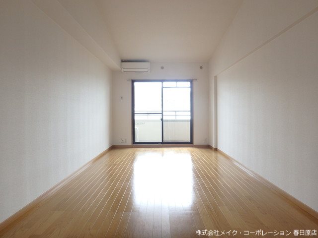 居室・リビング　写真は同型タイプ