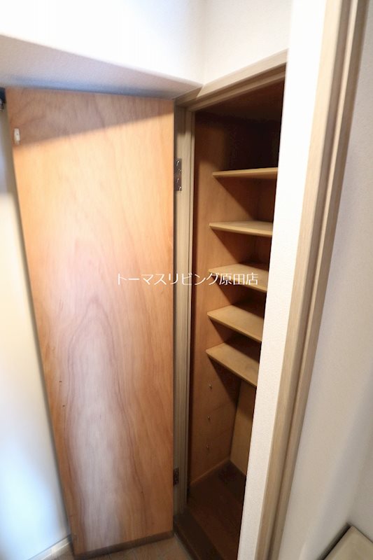 玄関　308号室写真