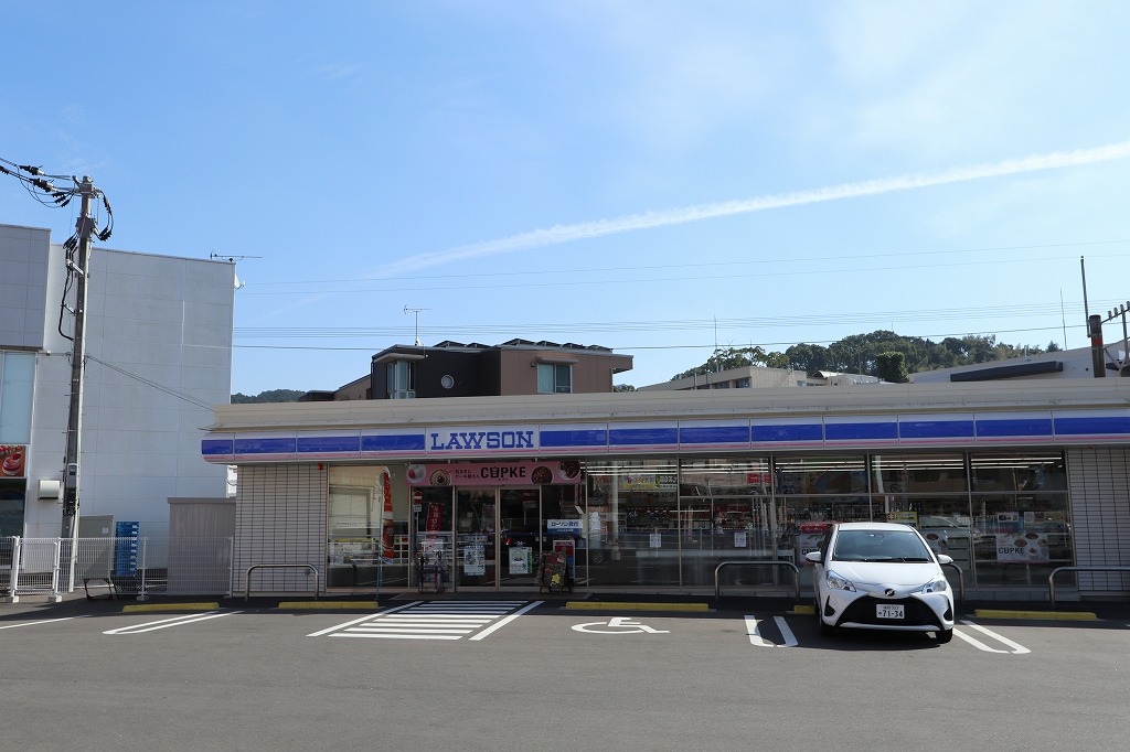 コンビニ　ローソン 太宰府五条二丁目店（コンビニ）まで412m