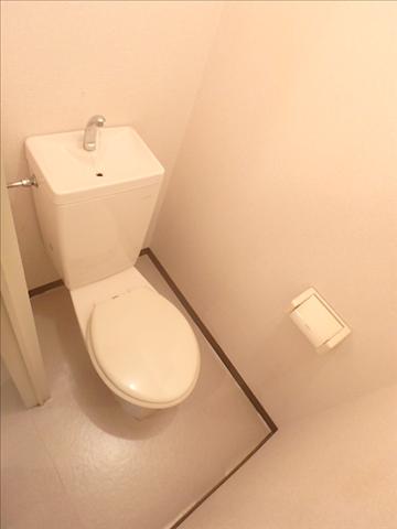 トイレ　洋式のトイレ