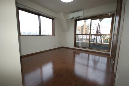 居室・リビング　7.5帖のきれいな洋室。