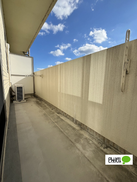 バルコニー　２０２