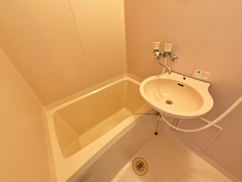 バス・シャワールーム　別号室イメージ