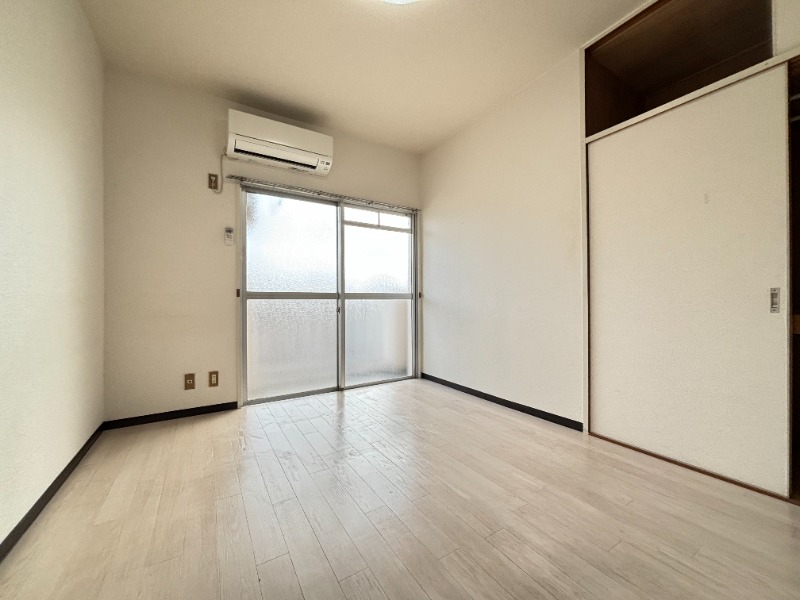 居室・リビング　別号室イメージ