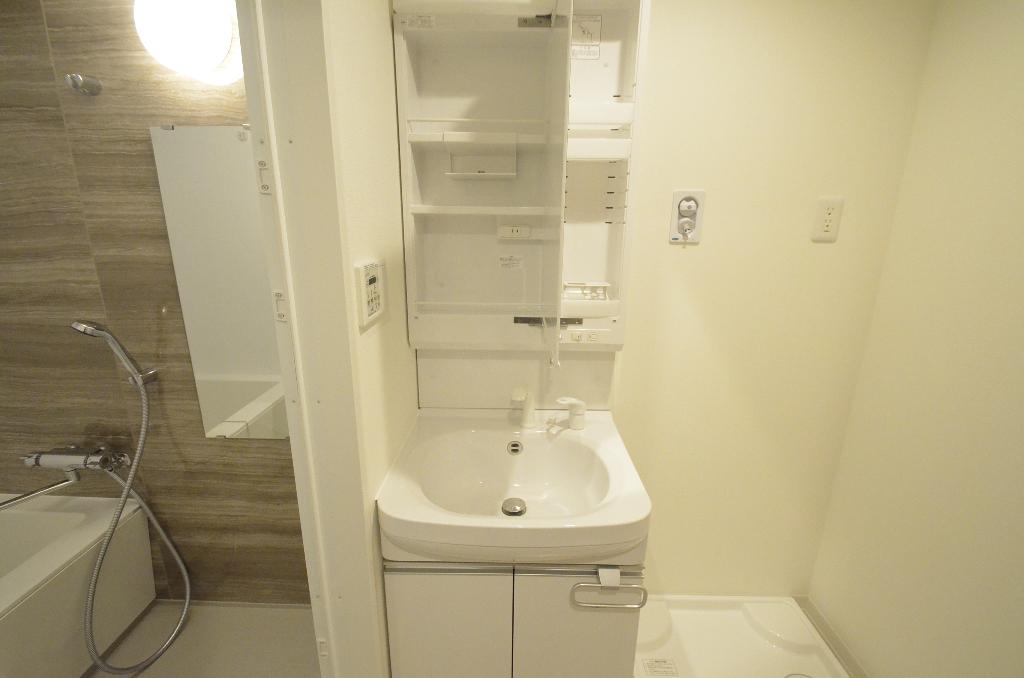 洗面設備　洗髪洗面化粧台