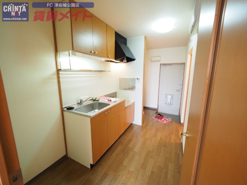 キッチン　同型参考写真