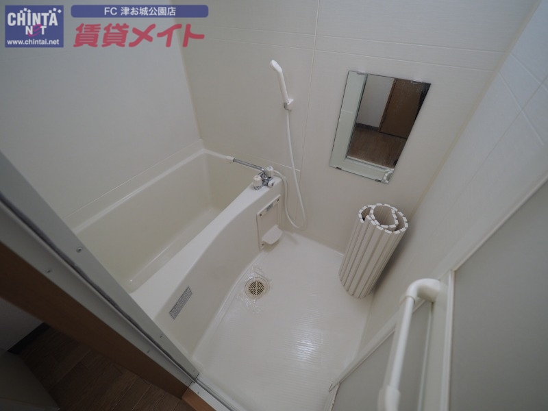 バス・シャワールーム　同型参考写真