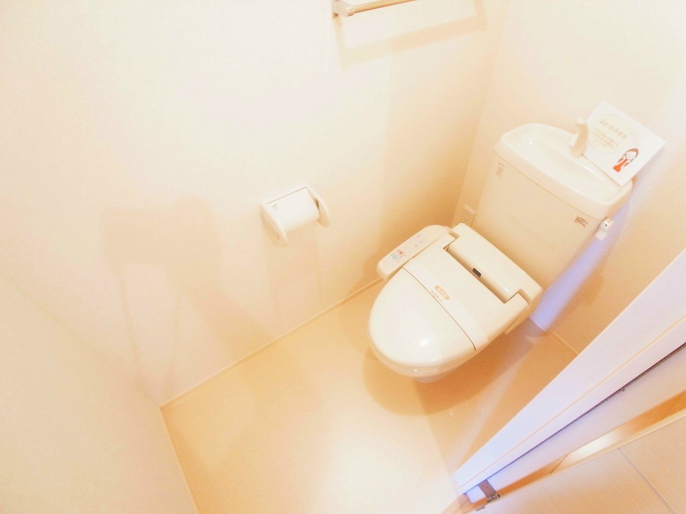 トイレ　別部屋参考写真