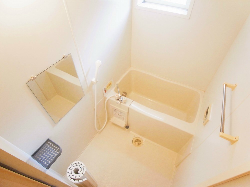 バス・シャワールーム　別部屋参考写真