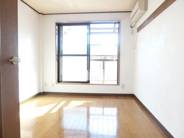 居室・リビング　洋間