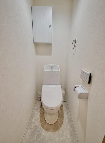 トイレ　同シリーズ物件のモデルルームになります※現況優先