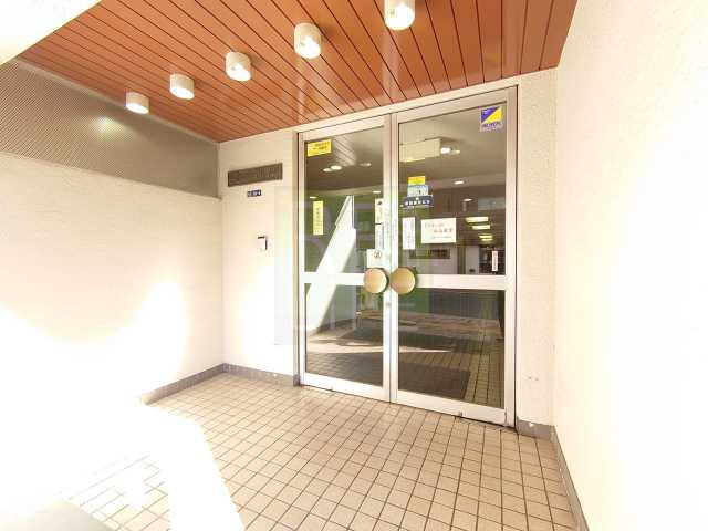 エントランス　上野スカイハイツ