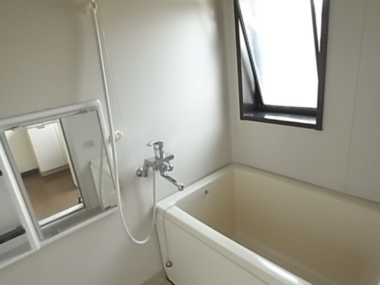 バス・シャワールーム　写真は同仕様