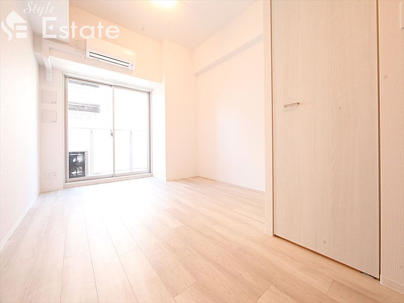 居室・リビング　内装