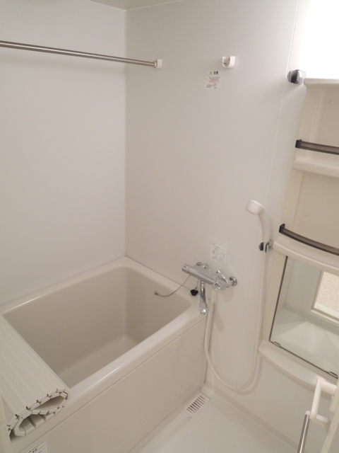 バス・シャワールーム　【緑豊かな公園が近接のデザイナーズマンション！】住環境良好♪