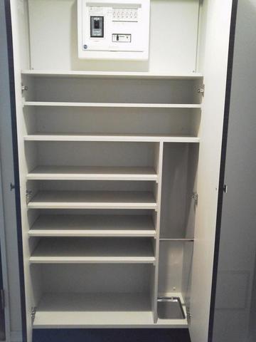 玄関　【緑豊かな公園が近接のデザイナーズマンション！】住環境良好♪