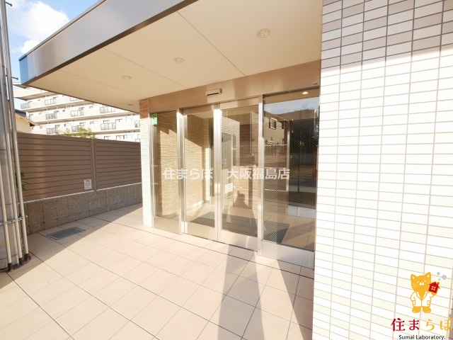 エントランス　共用部の印象も大切に