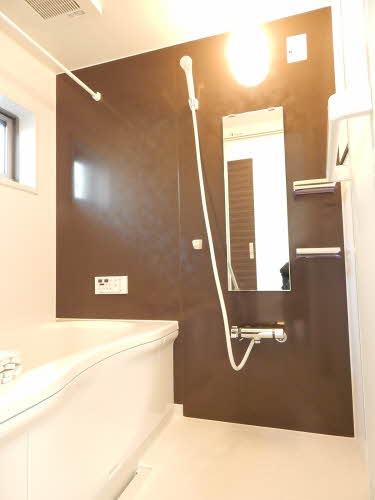 バス・シャワールーム　お風呂で日々の疲れを落としましょう