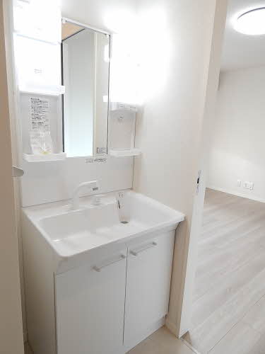 洗面設備　忙しい朝には欠かせない洗面所です