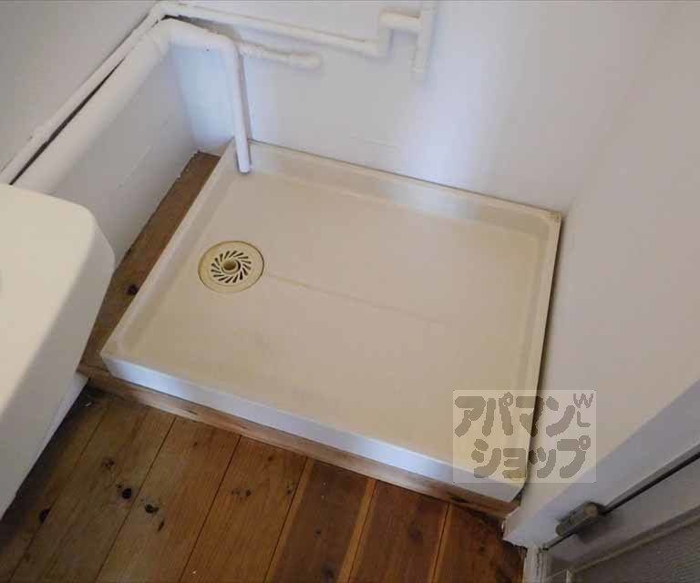 その他部屋・スペース　洗濯機は大きいものでも設置可能