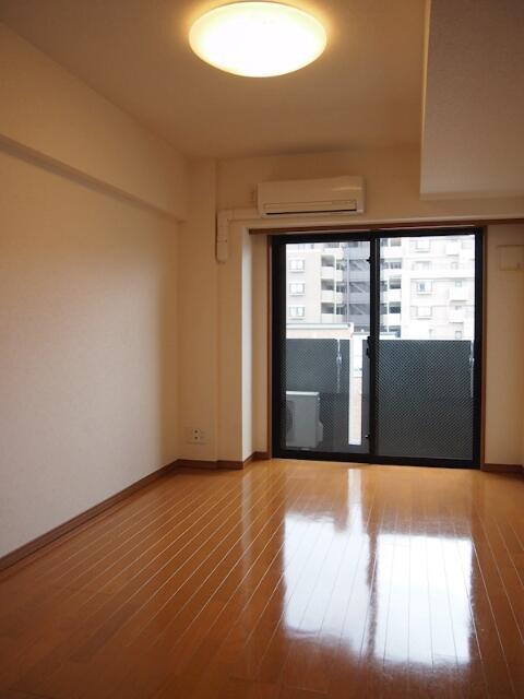 居室・リビング　?