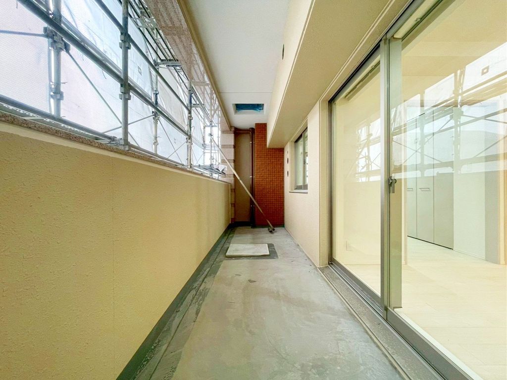 バルコニー　バルコニー