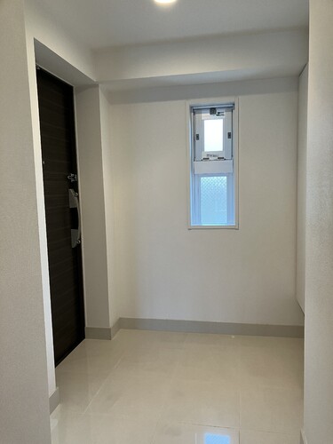 玄関　玄関（室内）