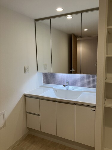 洗面設備　洗面化粧台